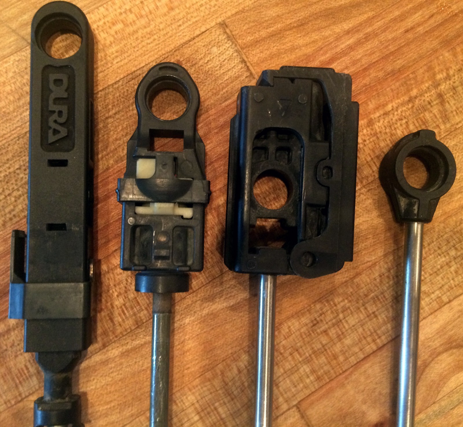 Fiat 500L Shift Cable Repair Kit with bushing – EASY INSTALLATION!