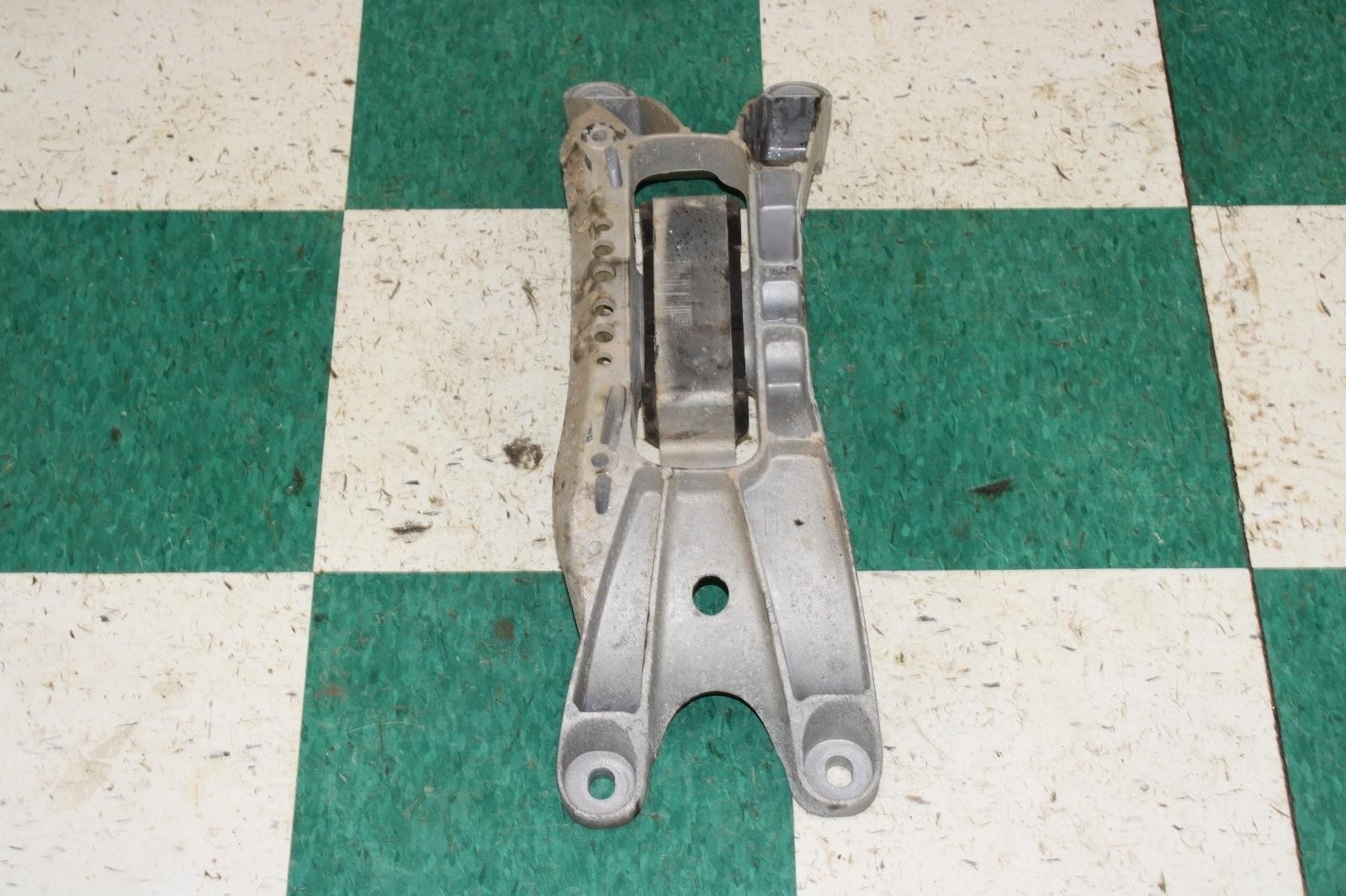 20-24 Explorer Automatic Transmission Auto Trans Mount Support Unit Factory OEM