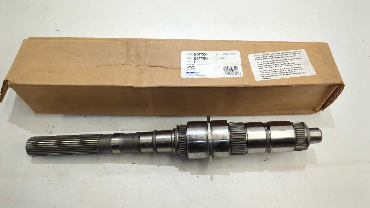 New OEM genuine GM 4L60E Transmission Main Shaft 1996-2007 GM trucks 12547354