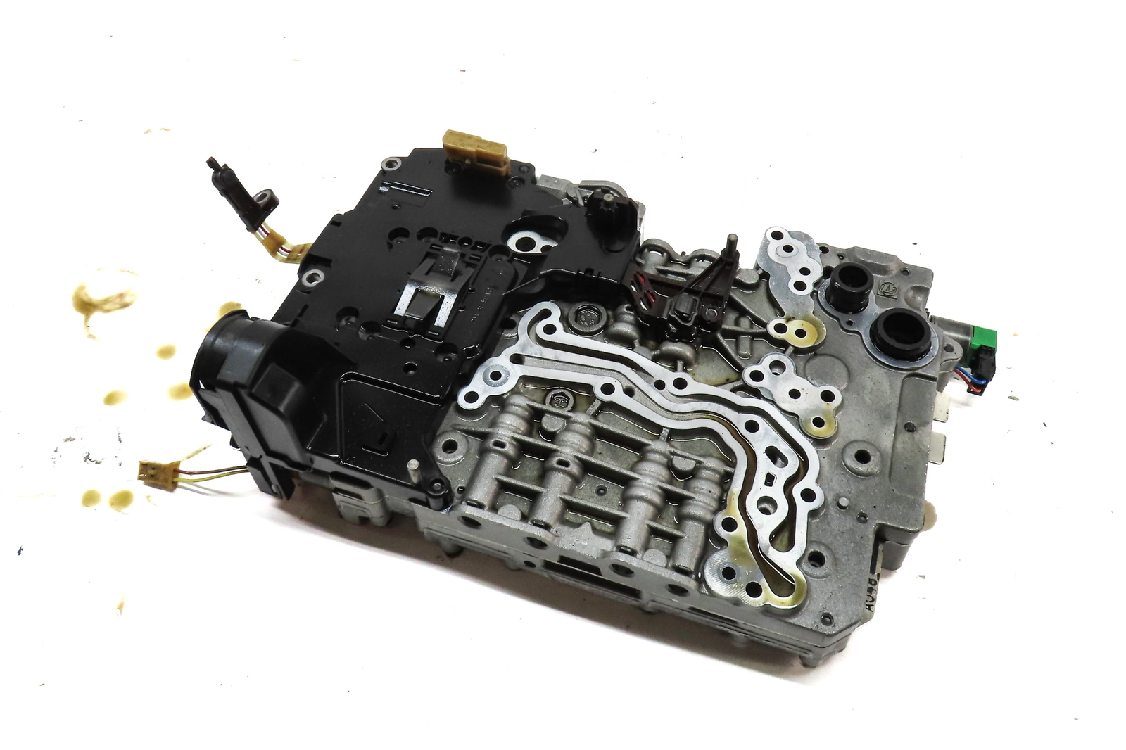 2014-2015 BMW X3 X5 X6 (F15 F16 F25) 3.0L AWD 8HP45X TRANSMISSION VALVE BODY
