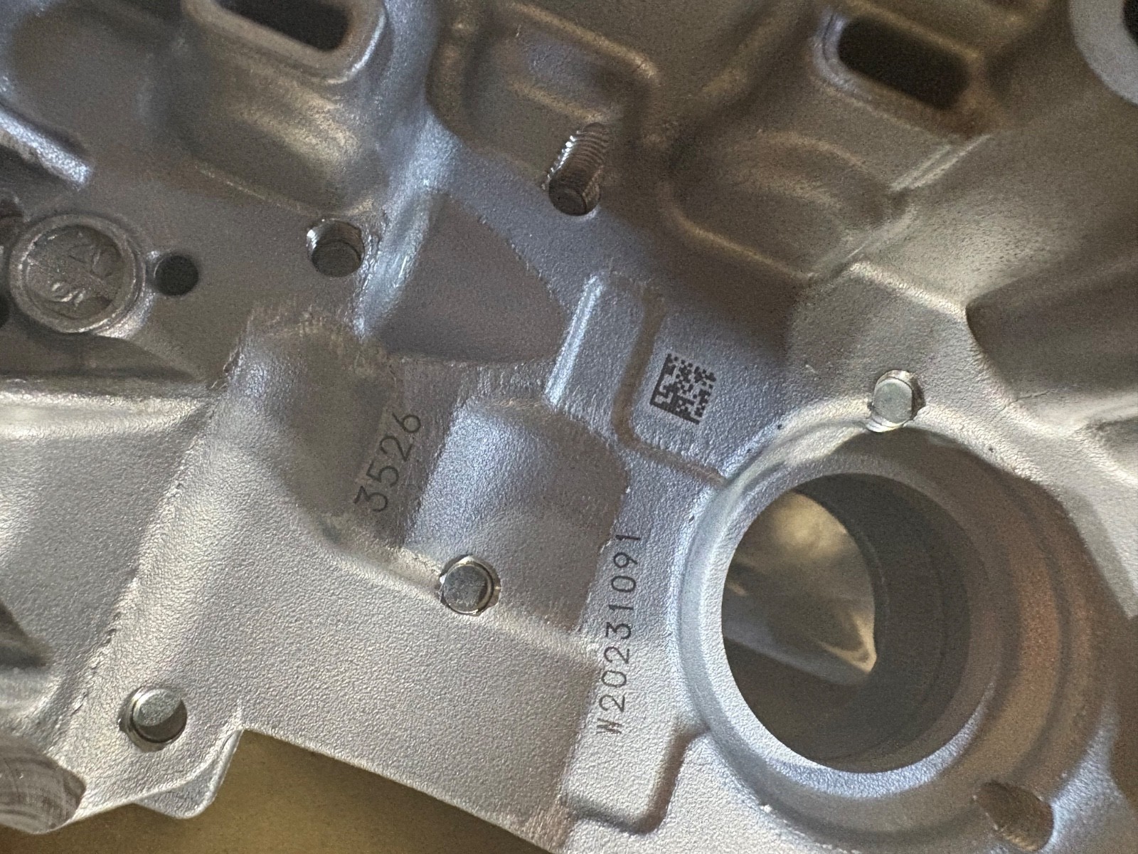 GM Genuine Parts Control Valve Body GM Part # 25205778