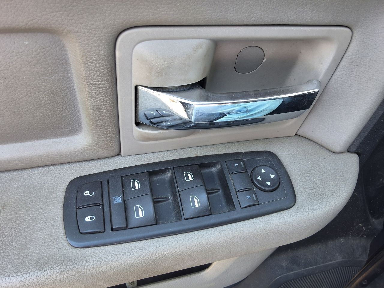 Transfer Case Model NV243 Electric Shift Fits 06-12 DODGE 1500 PICKUP 1299153