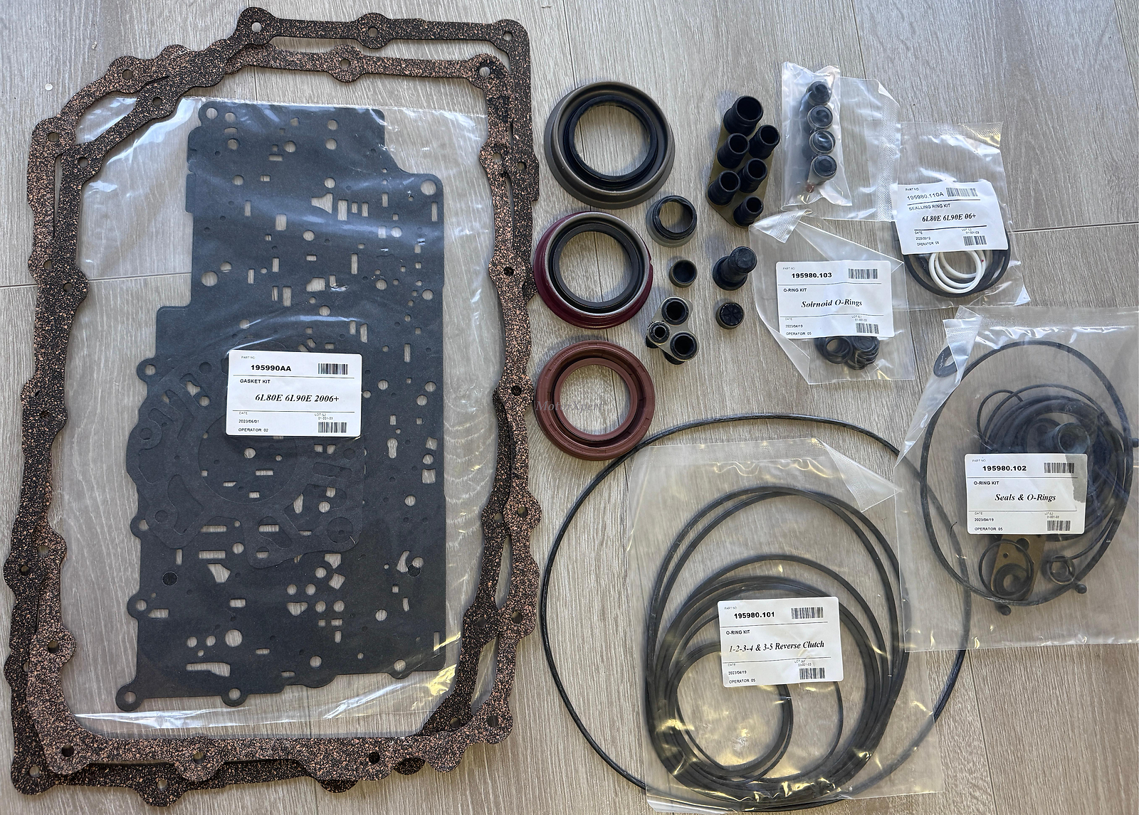 SNOOKER OEM Transmissi​on overhaul kit for BUICK CADILLAC CHEVROLET GMC PONTIAC