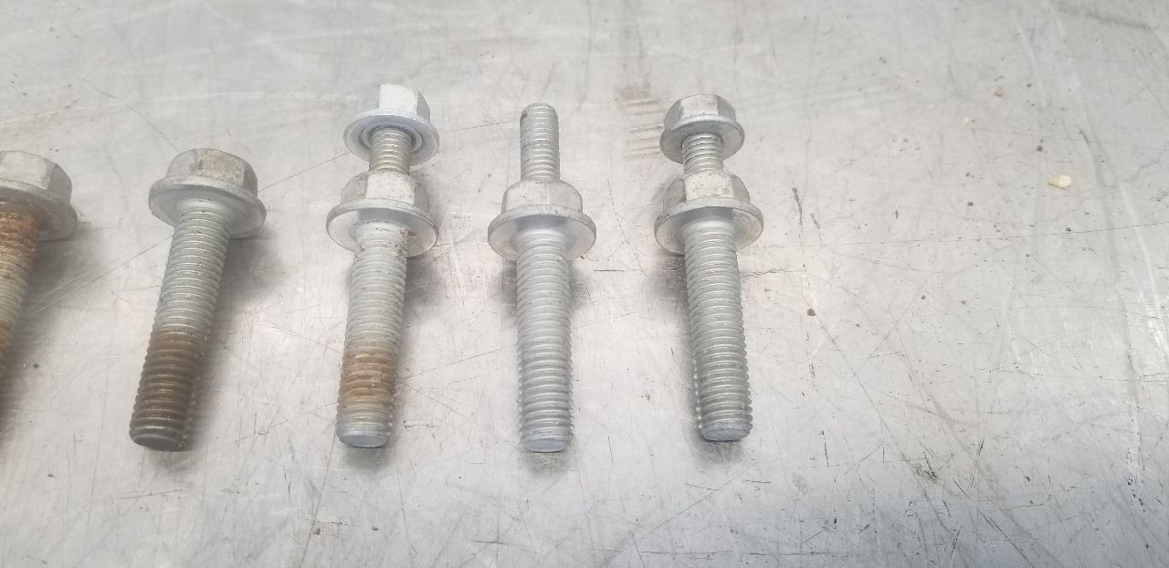 17 GMC YUKON TRANSMISSION BELL HOUSING BOLT KIT