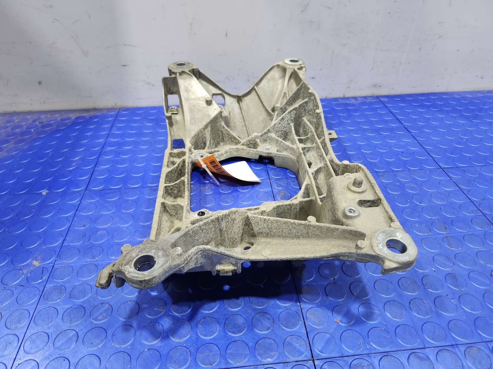 2017-2021 Audi Q7 Automatic Transmission Crossmember Genuine OEM 4M0399263P
