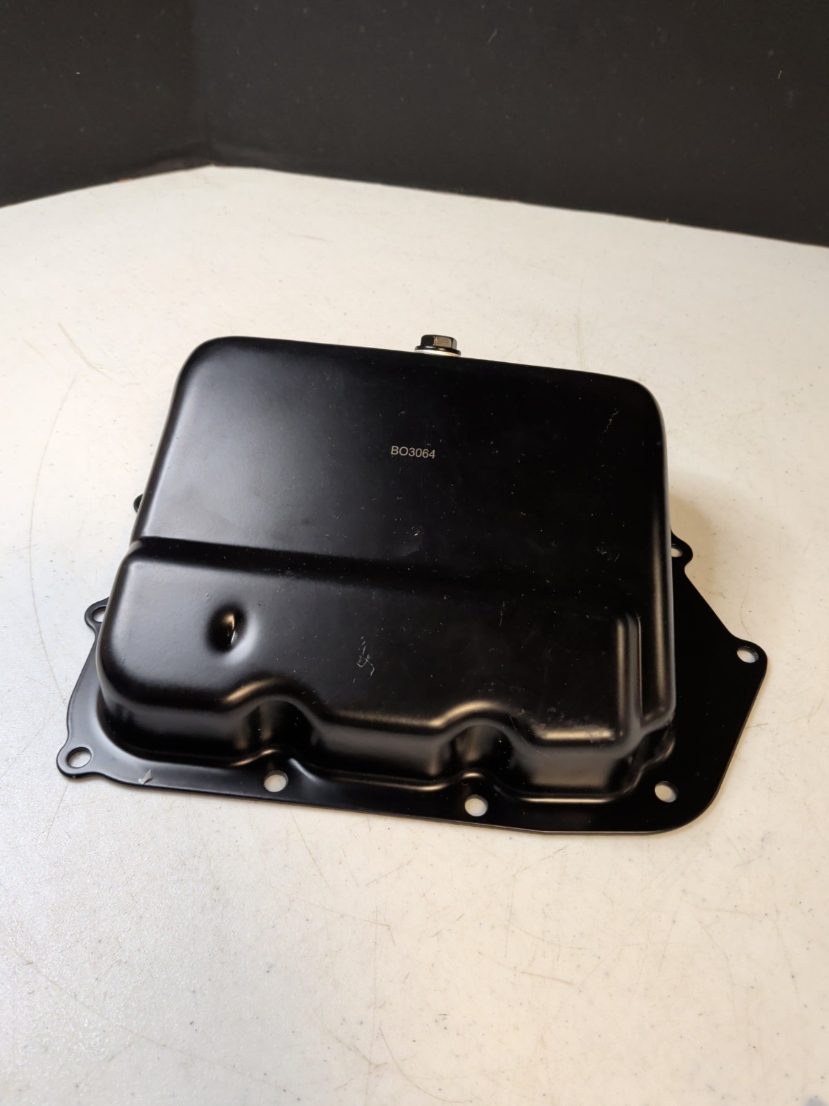 Automatic Transmission Oil Pan for 2011-2014 Chrysler 200