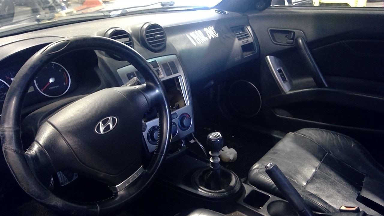 2003-2008 Hyundai Tiburon Manual Transmission 6 Speed OEM