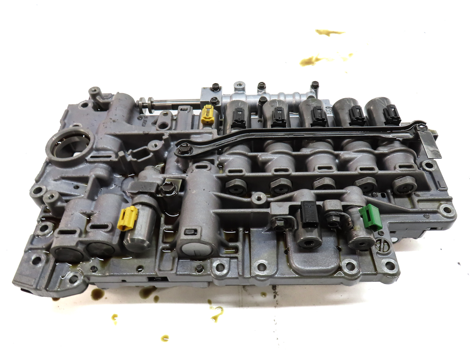 2011-2018 PORSCHE CAYENNE (958) S / GTS / BASE – TRANSMISSION VALVE BODY