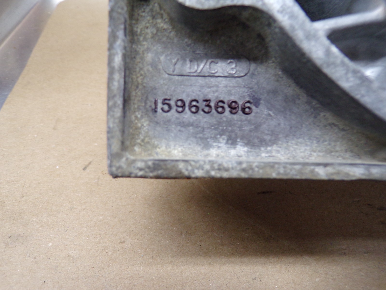 95-05 4l60E 4WD Extension Transfer Case Adapter 4×4 Housing 5 Bolt 15963696