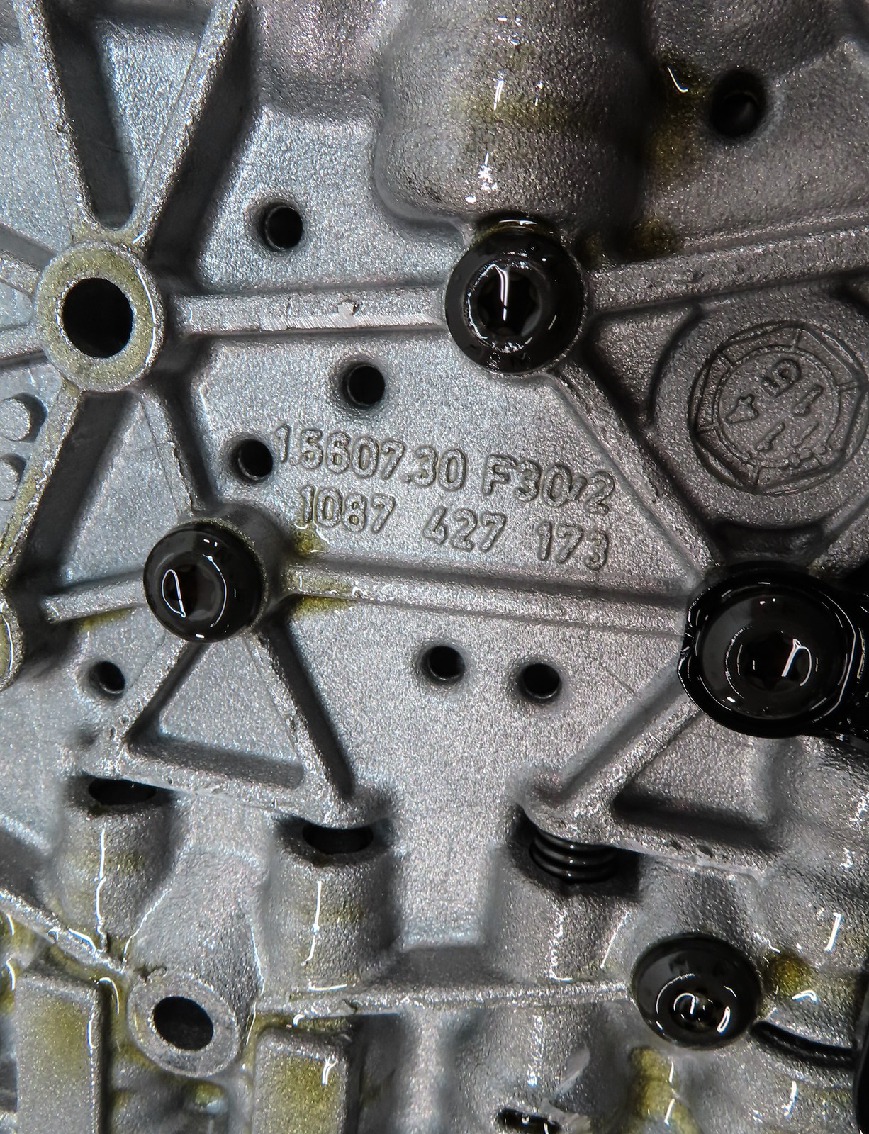 14-16 BMW 2 3 4 5 (F22 F30 F32 F10) 2.0L RWD 8HP-45 AUTO TRANSMISSION VALVE BODY