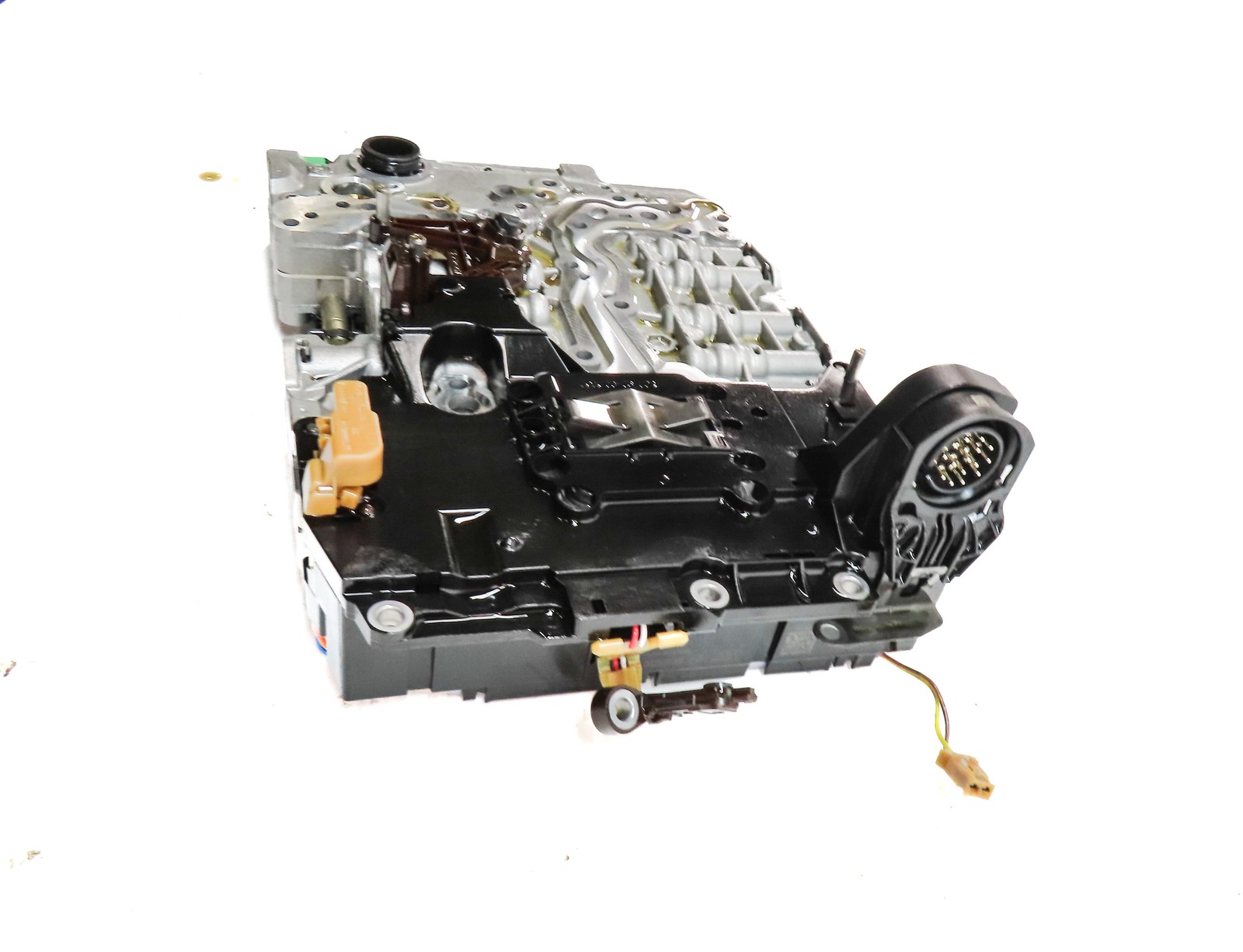 14-16 BMW 2 3 4 5 (F22 F30 F32 F10) 2.0L RWD 8HP-45 AUTO TRANSMISSION VALVE BODY