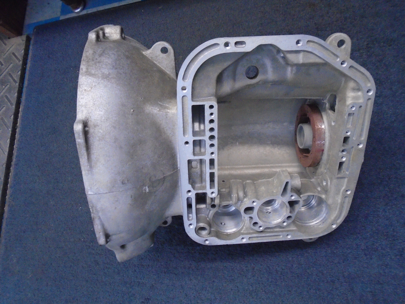 NOS NEW 1972-up AMC Javelin AMX 904 Torqueflite Transmission case A904