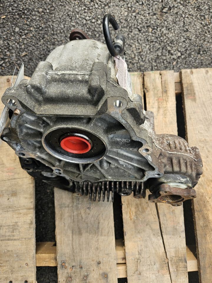 2007-2013 BMW 328i xDrive AWD Transfer Case Coupe OEM
