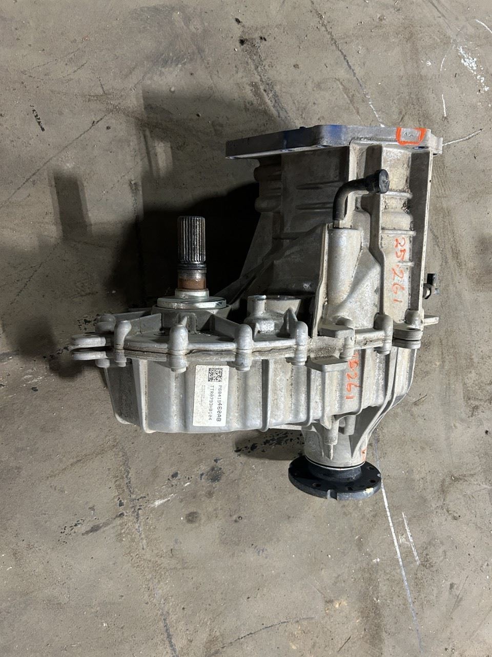 2023 JEEP WAGONEER OEM Transfer Case