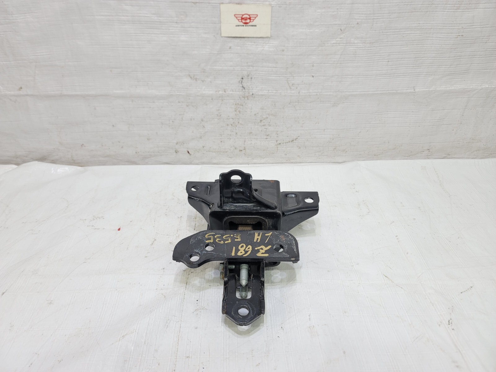 2019-2023 Kia Forte Transmission Mount Bracket Left Driver OEM 21830-M7000