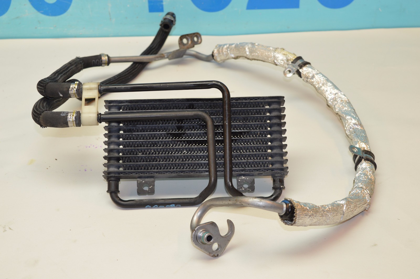 07-09 W221 MB S550 S63 CL550 CL63 POWER STEERING COOLER WITH LINES 2215000500