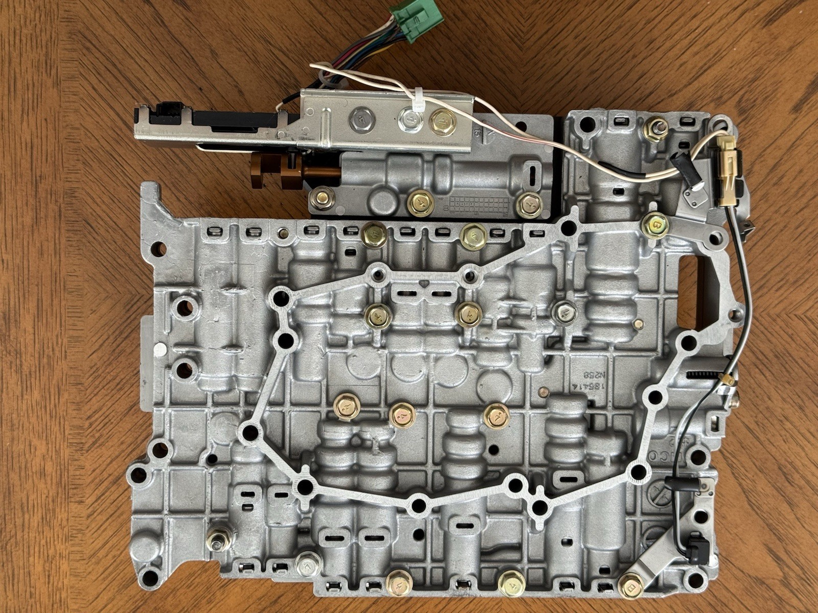 Genuine OEM RE5R05A Valve Body TCM 31040-90X10 Nissan Frontier Titan Xterra