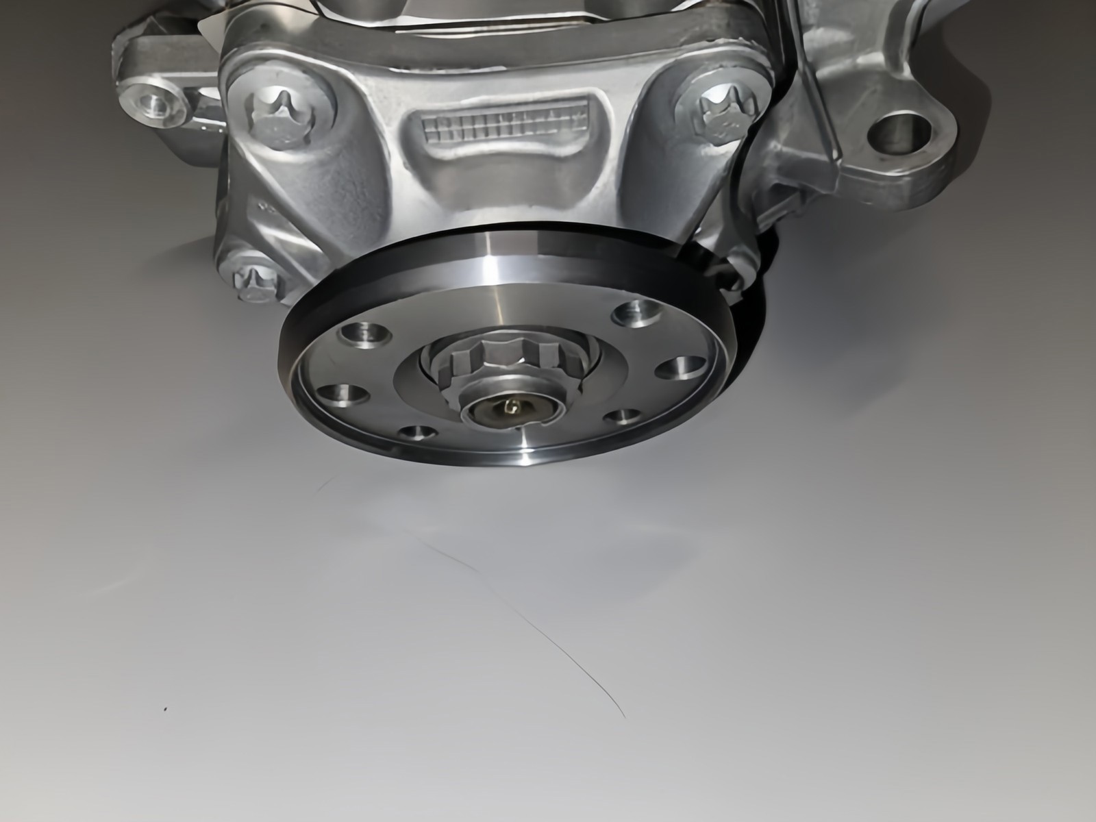 A2053304107 M276 Front Axle Carrier Differential Fits Mercedes-Benz 2.0 GLC 300
