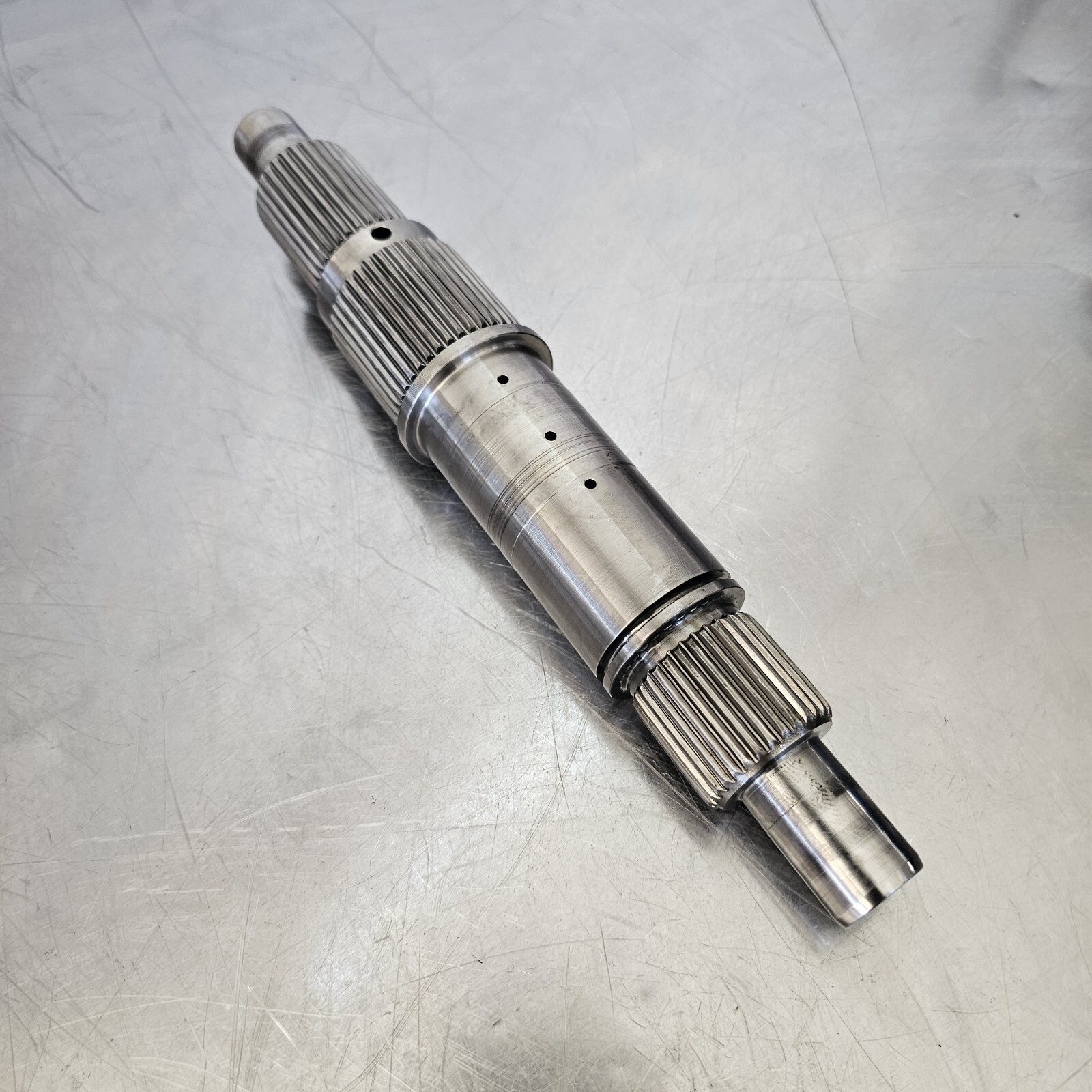 Allison 1000 2000 Transmission Main Intermediate Shaft Duramax Diesel 6.6L