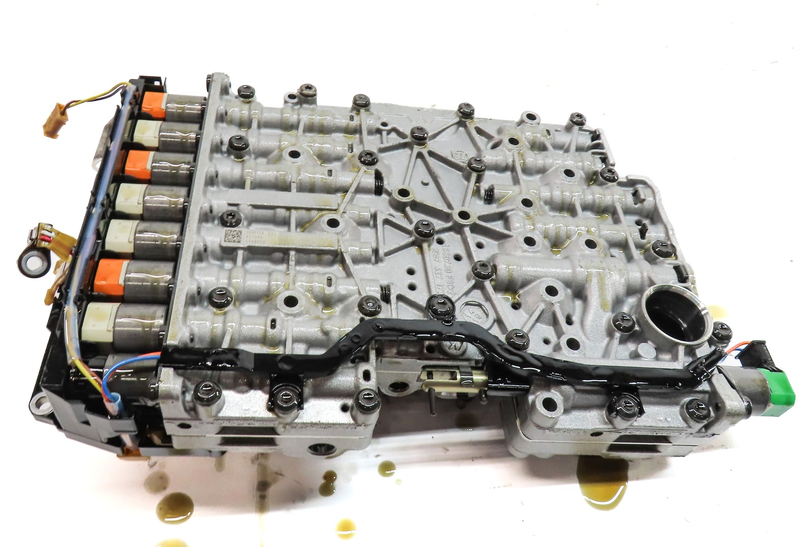 14-16 BMW 2 3 4 5 (F22 F30 F32 F10) 2.0L RWD 8HP-45 AUTO TRANSMISSION VALVE BODY