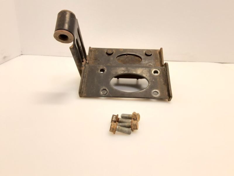 Jeep TJ Wrangler 4.0L Automatic Transmission Mount Bracket 2003-2005 2006 93671