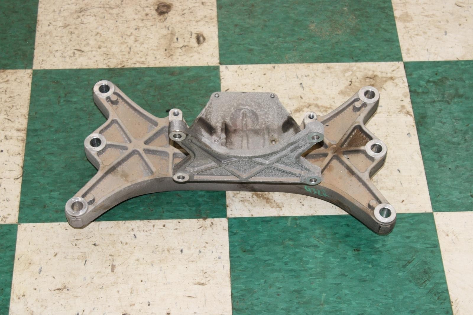 14-17 Ghibli 3.0L Motor Engine Auto Transmission Mount Support Factory OEM WTY