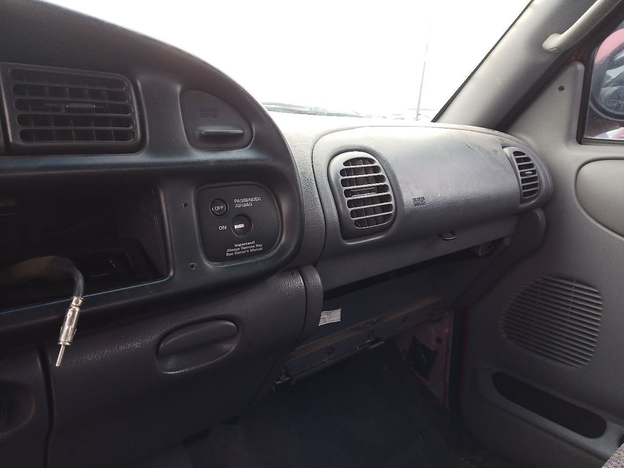 46RE Automatic Transmission from 1998 RAM 1500 5.2L 4×4 [170,575 miles] 2535946
