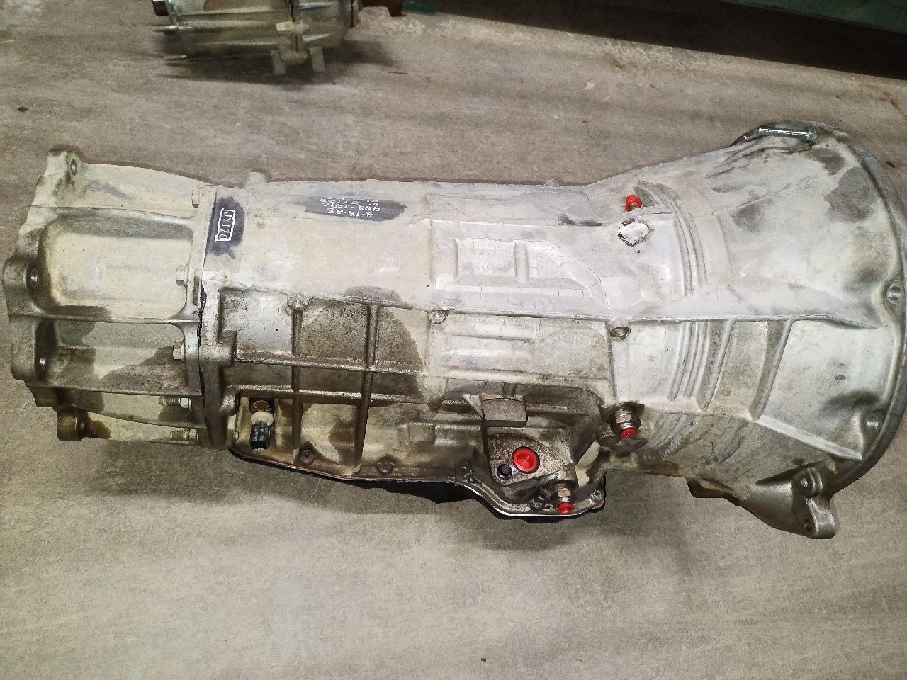 4WD Automatic Transmission from 2011 Jeep Grand Cherokee 5.7L 11490297