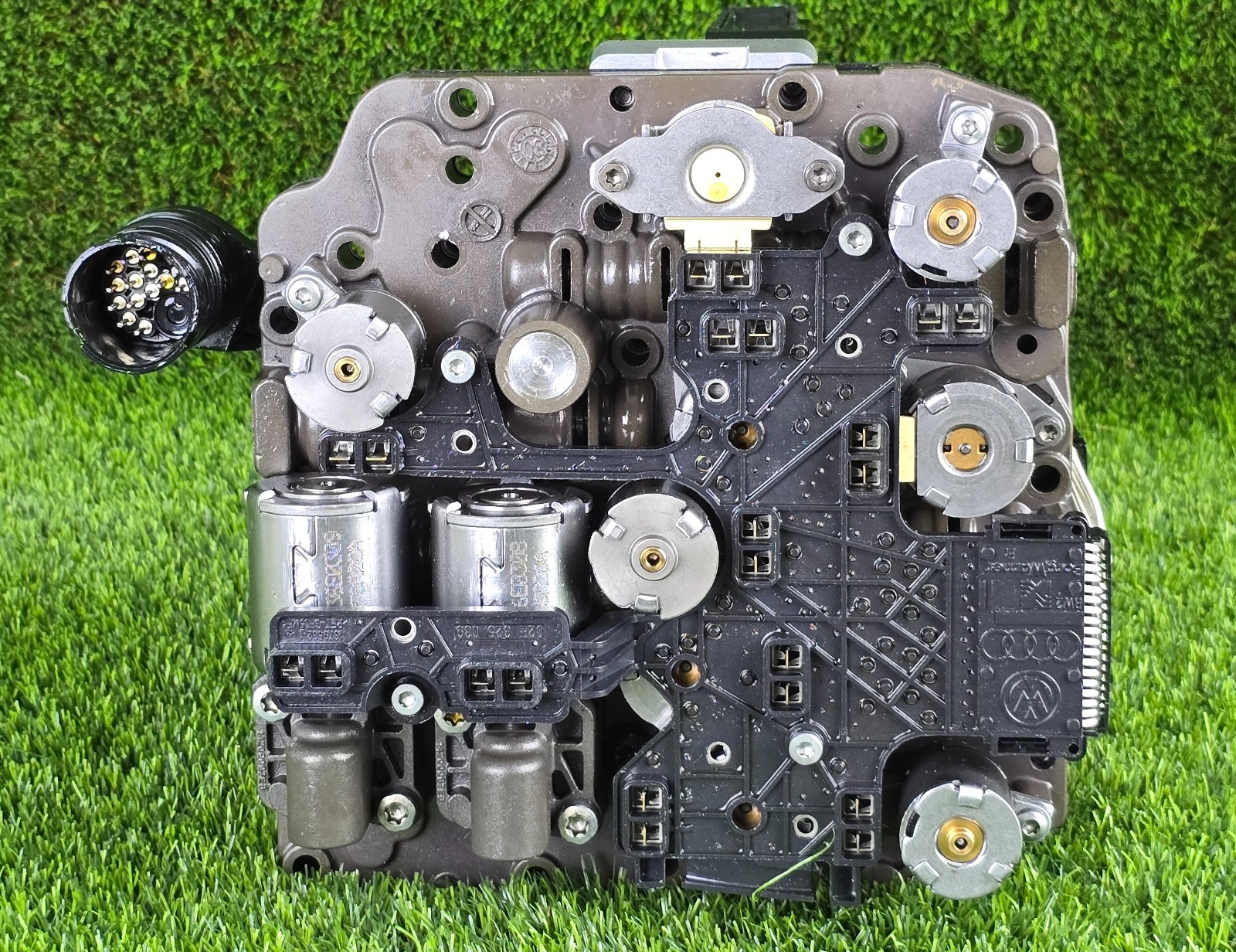 Golf GTI Jetta Passat Audi A3 Q2 Transmission Mechatronic Valve Body 02E927770AJ