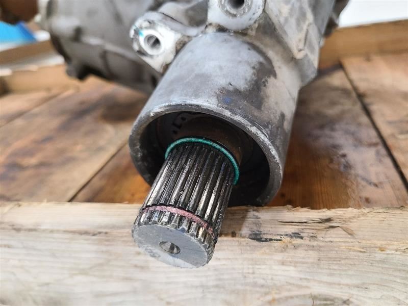 2015 – 2017 GMC Acadia Transfer Case VIN J 11th Digit Limited