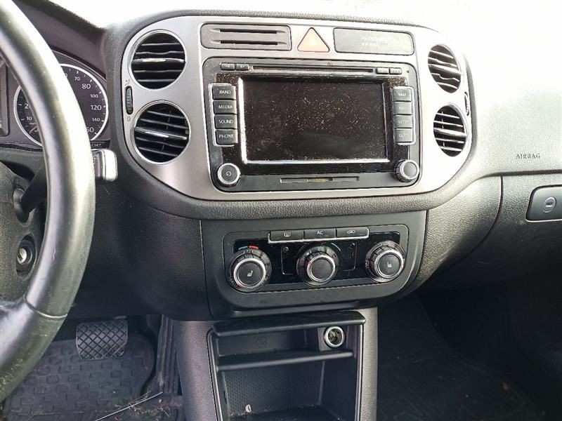FWD Automatic Transmission from 2010 Volkswagen Tiguan 2.0L 10240677