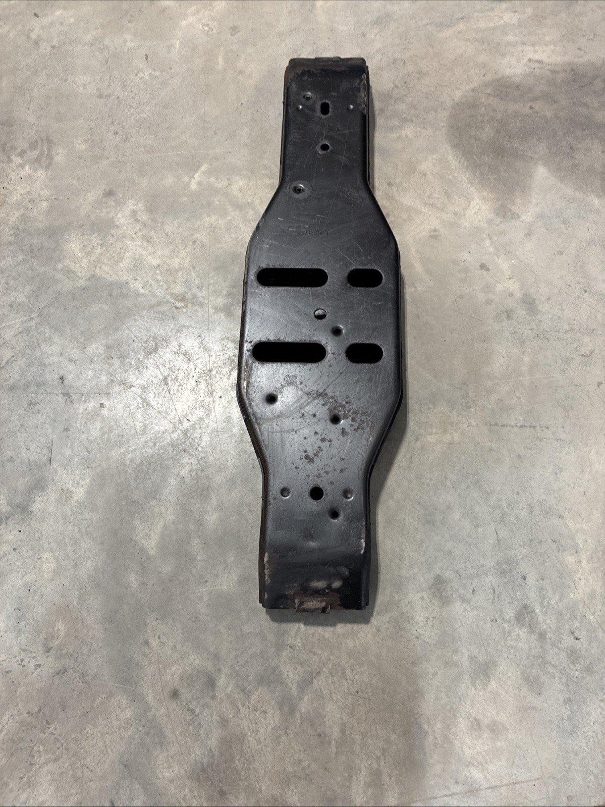 2003-2007 DODGE RAM 2500 3500 CUMMINS 5.9L TRANSMISSION CROSSMEMBER 48RFE 4×4