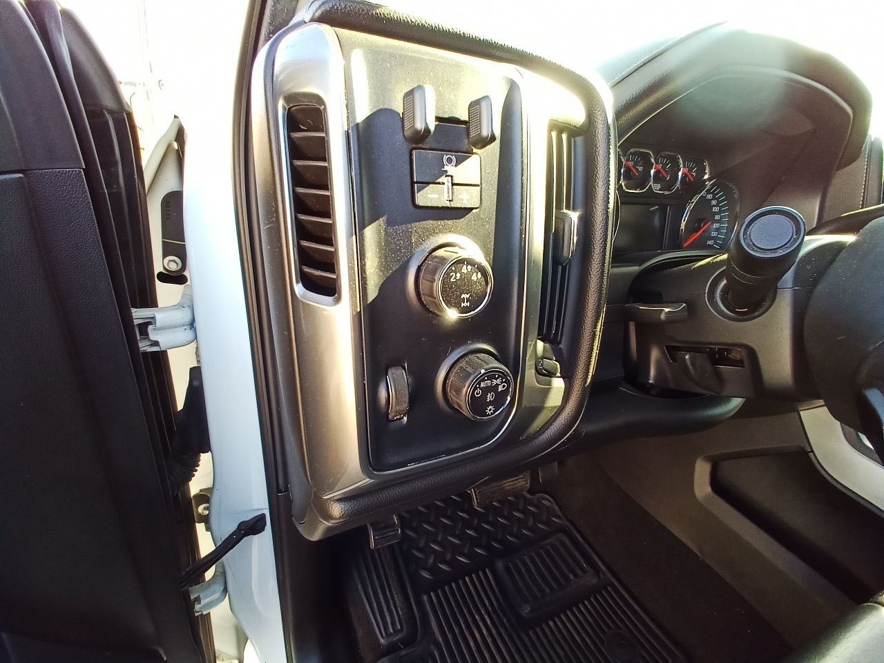 Automatic Transmission from 2015 Silverado 2500 6.6L 4×4 2675559