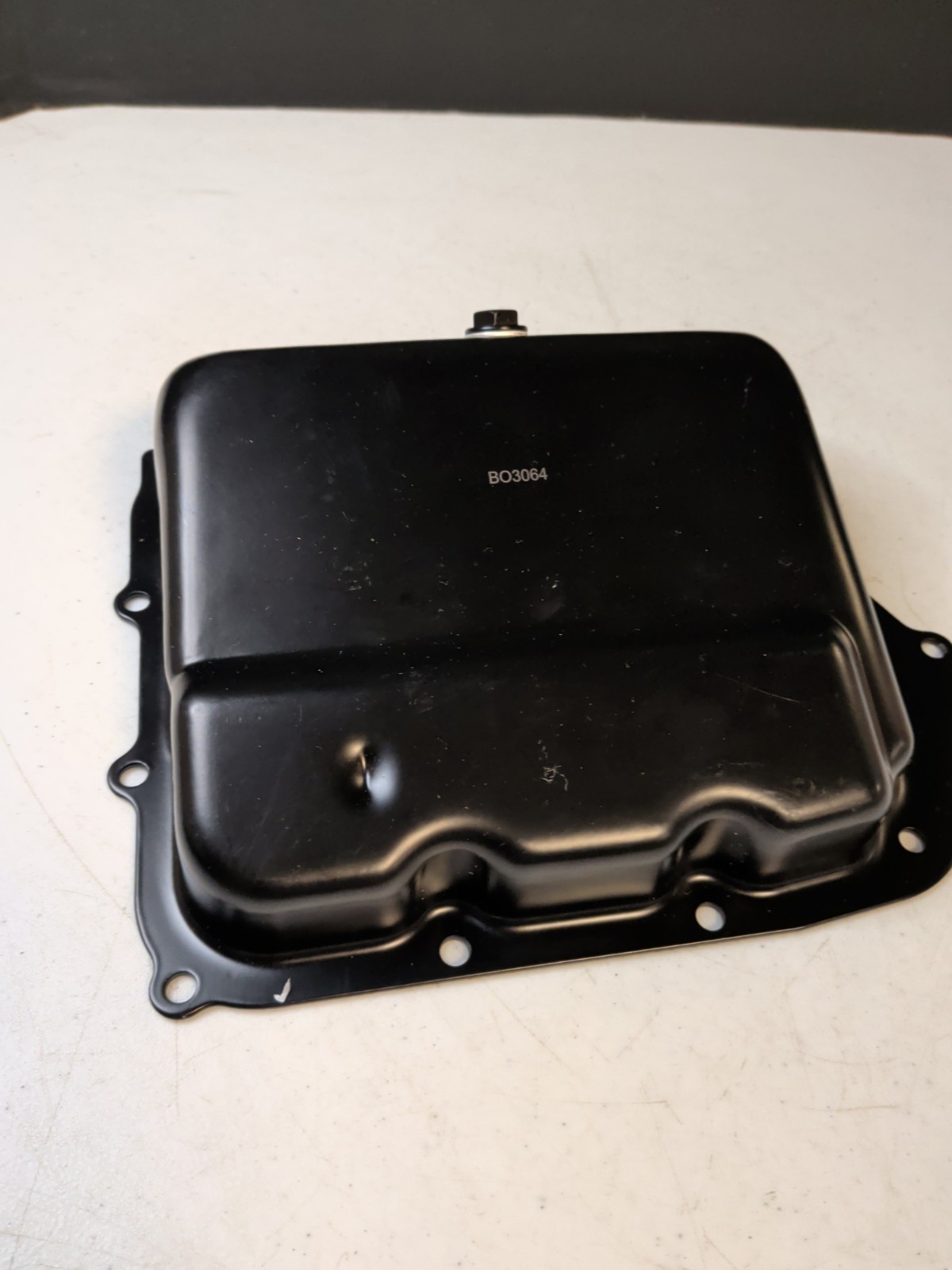 Automatic Transmission Oil Pan for 2011-2014 Chrysler 200