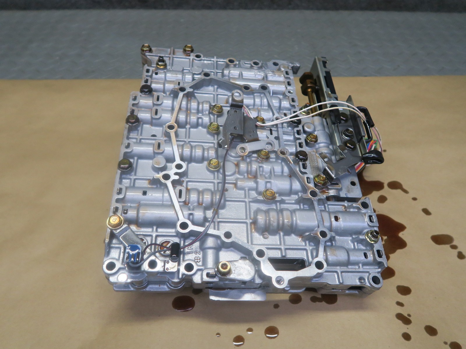 2004 NISSAN 350Z RE5R05A AUTOMATIC TRANSMISSION VALVE BODY MECHATRONIC 34K OEM