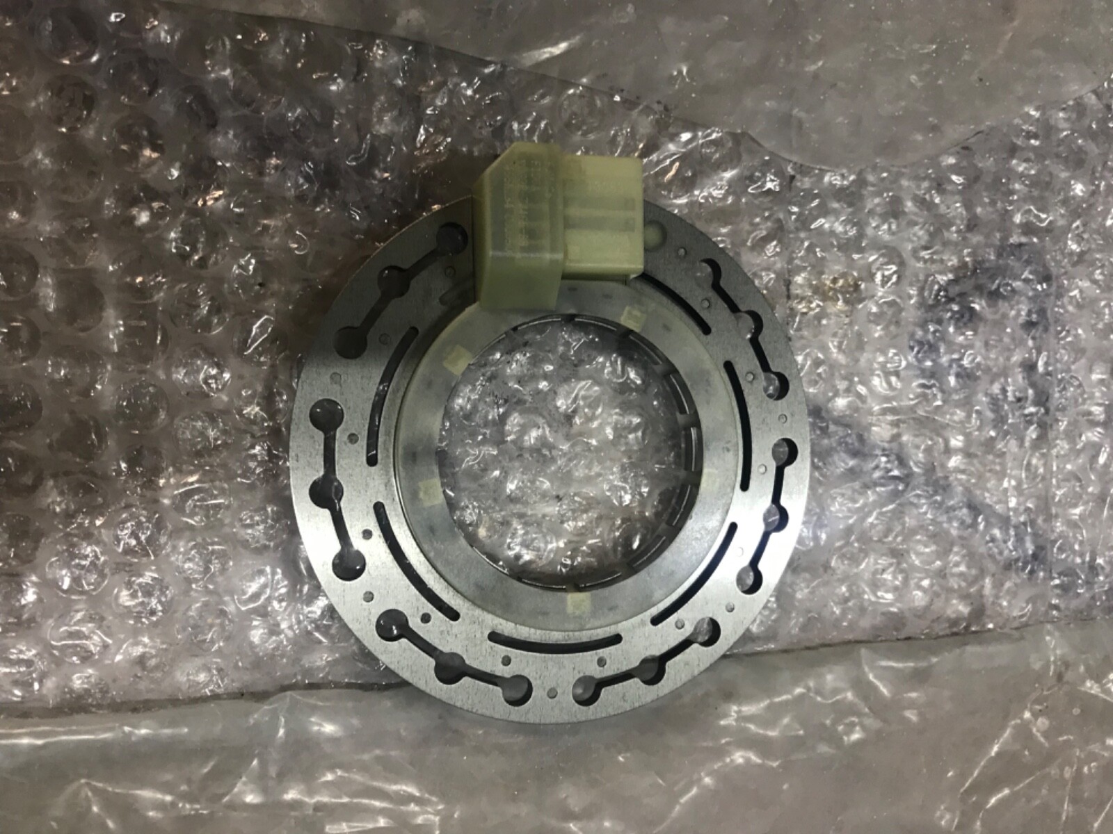 Motor speed sensor Ford C max Fusion Lincoln MKZ Hybrid DG9P7J465BB