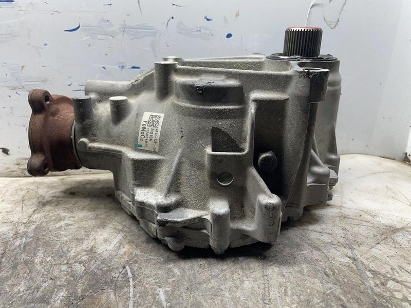 2011-2016 Ford Explorer Transfer Case Assembly OEM