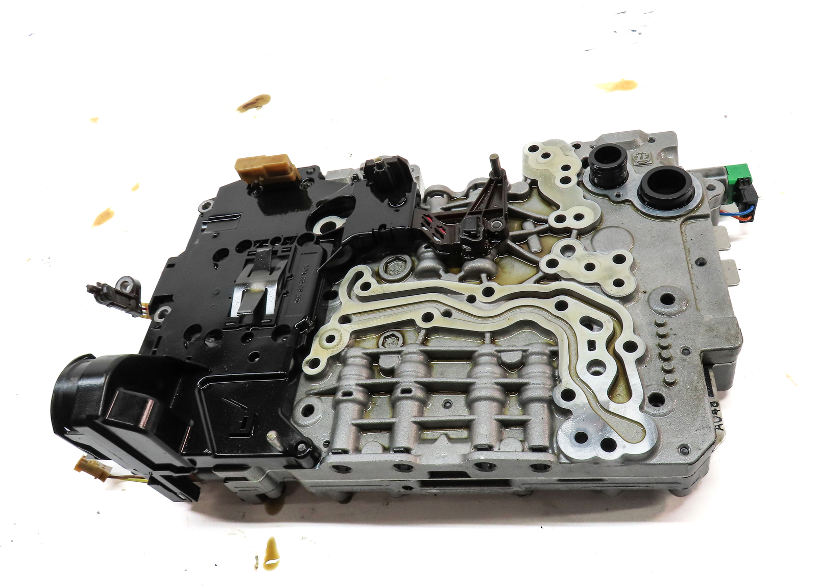 15-18 BMW X3 X4 X5 X6 (F15 F16 F25 F26) 8HP-45 A/T AUTO TRANSMISSION VALVE BODY