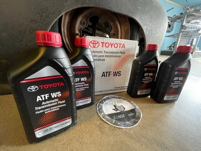 (4) Quart GENUINE TOYOTA ATF WS Automatic Transmission Oil 00289-ATFWS