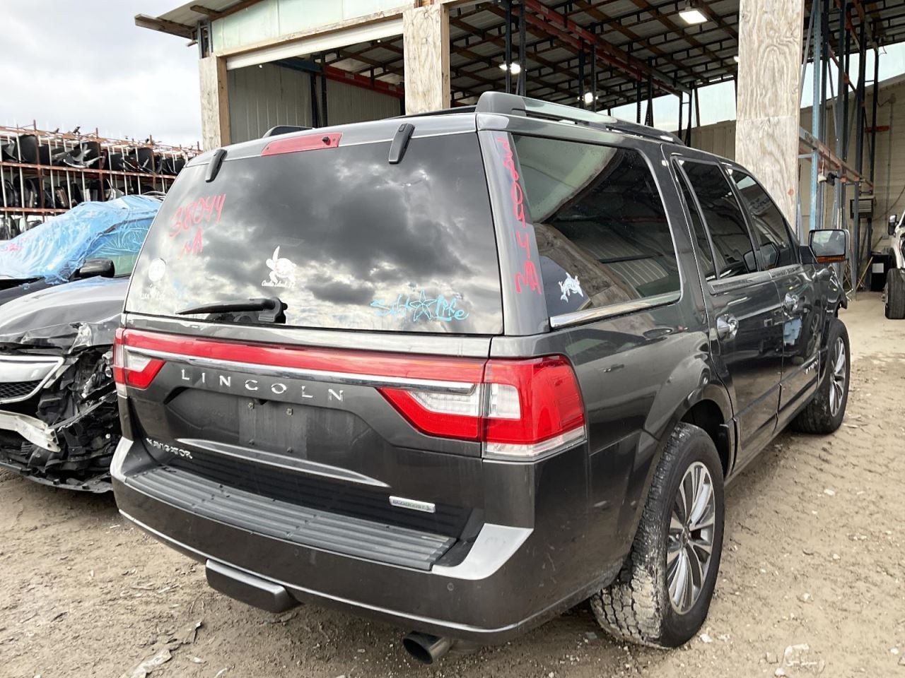Transfer Case Fits 15-17 NAVIGATOR 4393318