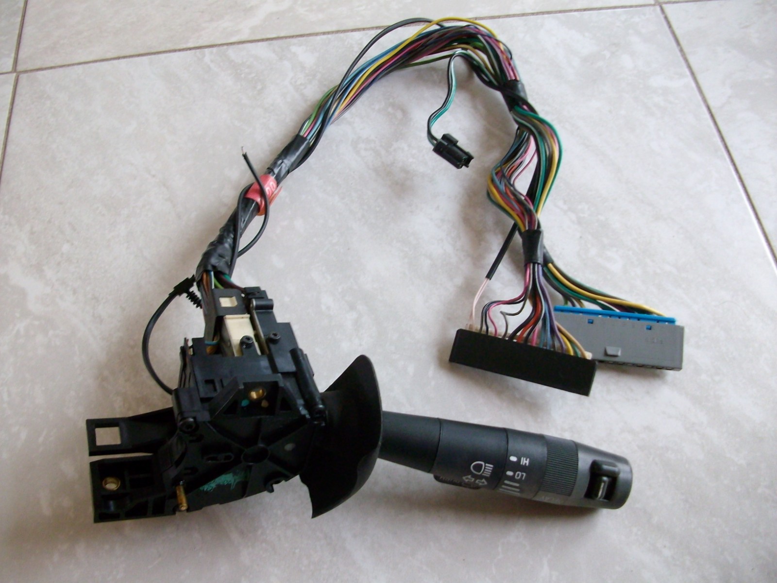 95-96 BUICK RIVIERA TURN SINGAL HAZARD MULTI-FUNCTION COLUMN SWITCH ASSEMBLY GM