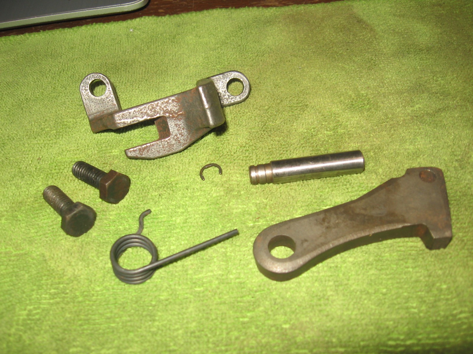 OEM GM 1962-74 CHEVROLET ALUMINUM POWERGLIDE TRANSMISSION CASE PARK LINKAGE SET