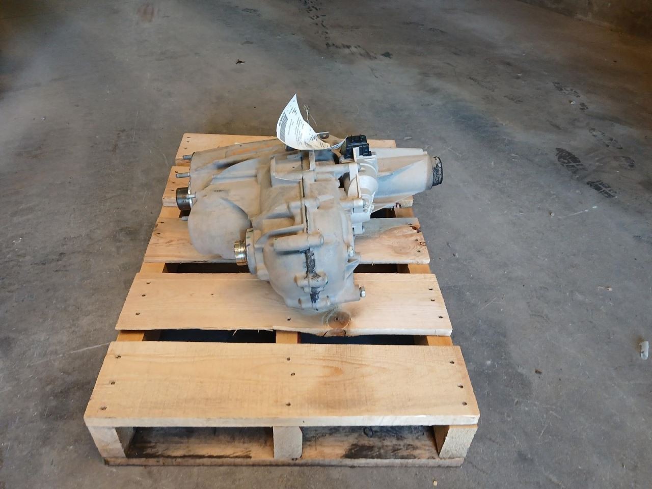 18-20 ESCALADE SIERRA TAHOE 4X4 TRANSFER CASE ASSEMBLY