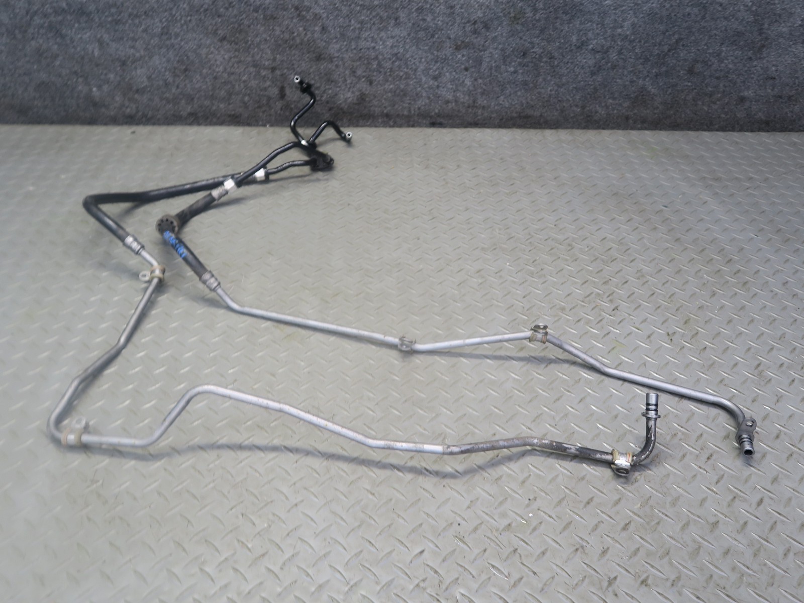 2012-2015 MERCEDES R172 SLK250 A/T TRANSMISSION OIL COOLER LINE HOSE PIPE SET