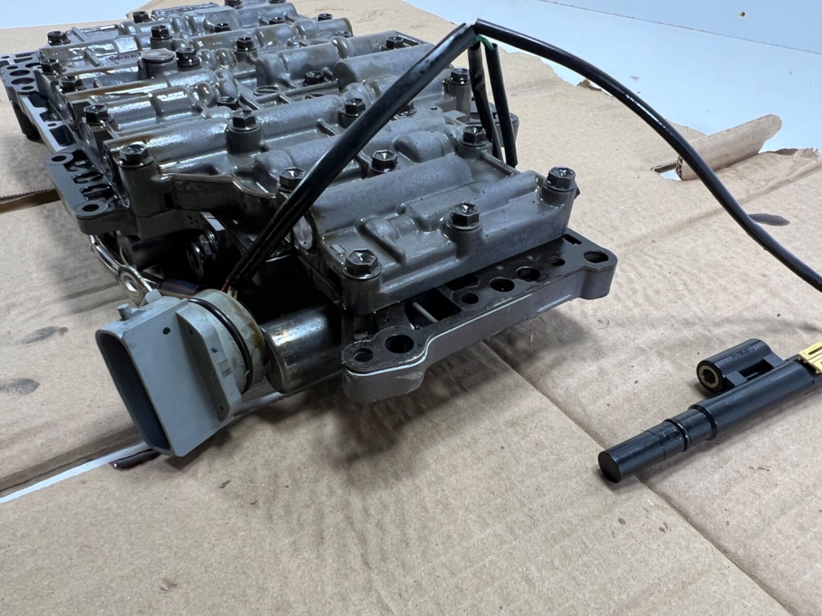 2015-2021 LEXUS IS RC 350 3.5L Transmission Valve Body w/Solenoids AISIN 86030