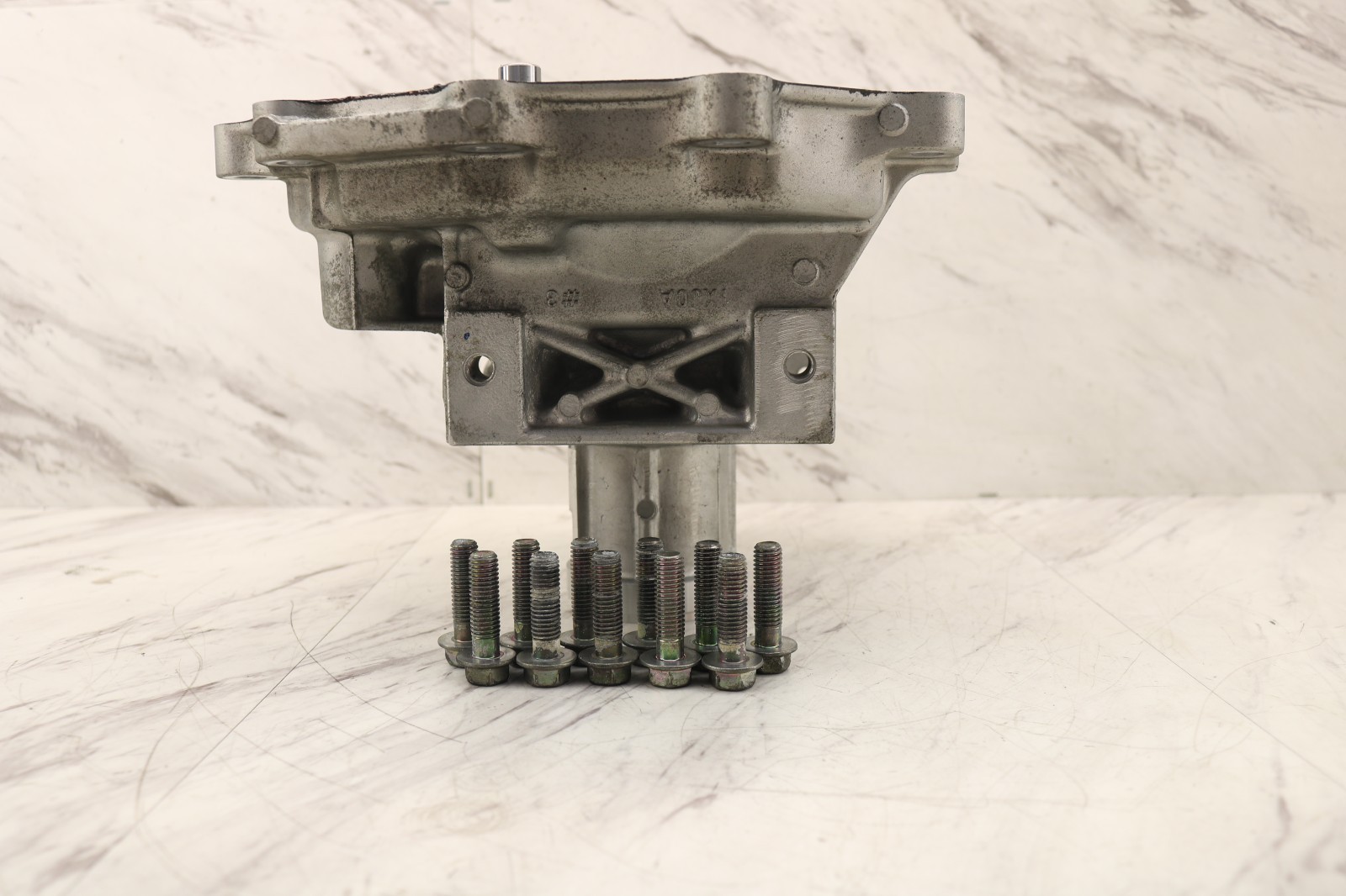 08-20 370Z G37 Q50 Q60 VQ37VHR A/T TAIL SHAFT EXTENSION OUTPUT SHAFT HOUSING OEM
