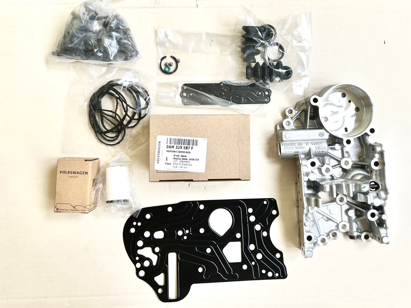 Genuine Audi Seat Skoda VW DSG 7 DQ200 Mechatronic repair kit 0AM398025