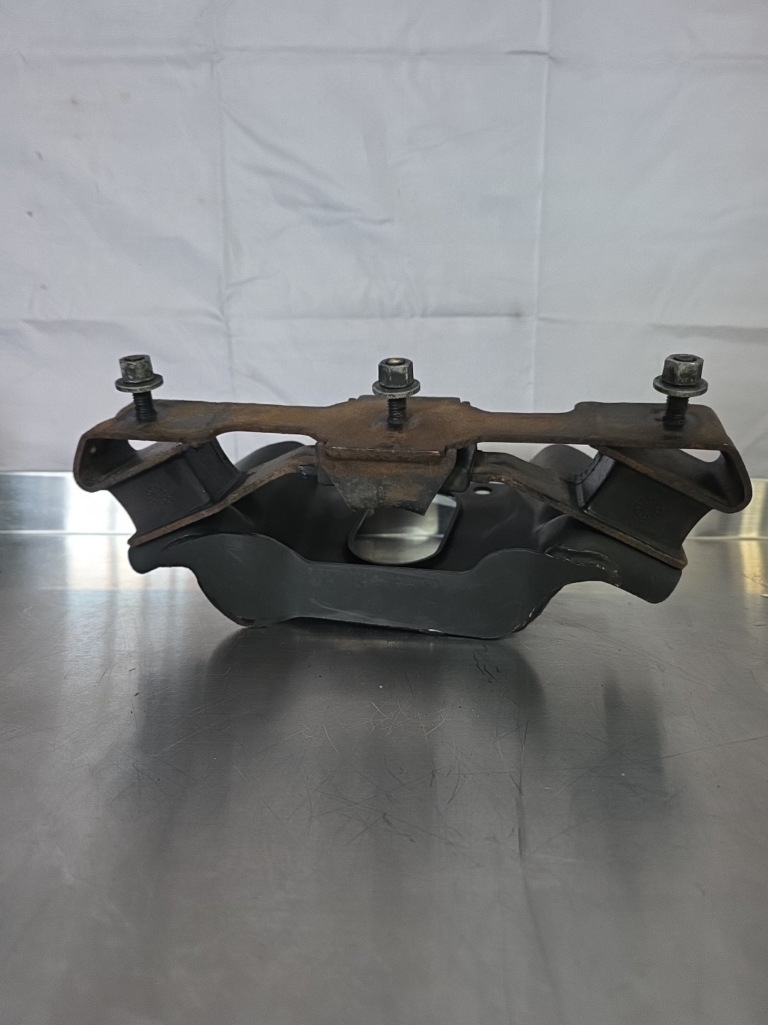 OEM Dodge Ram Cummins 48RE Automatic Transmission Bracket 2500 3500 52121487a