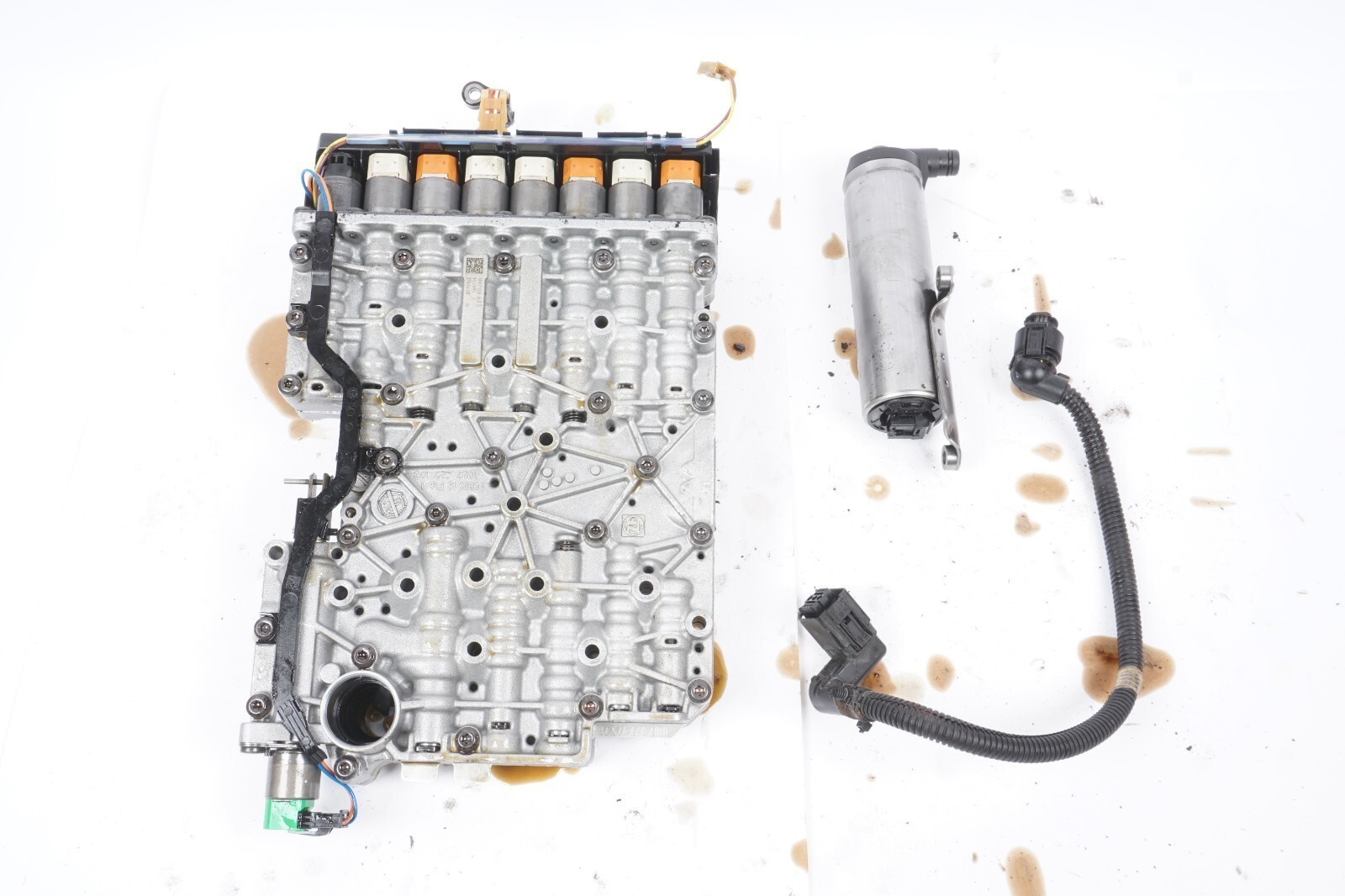 13-18 BMW 650I 4.4L N63 AT Transmission Valve Body Mechatronics OEM