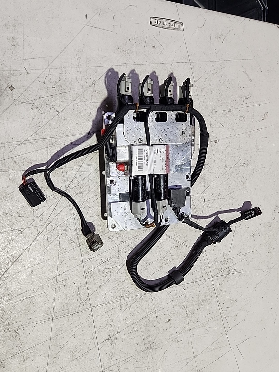 06-10 BMW E60 E63 M5 M6 SMG Transmission Hydraulic Solenoid Valve Block Unit OEM